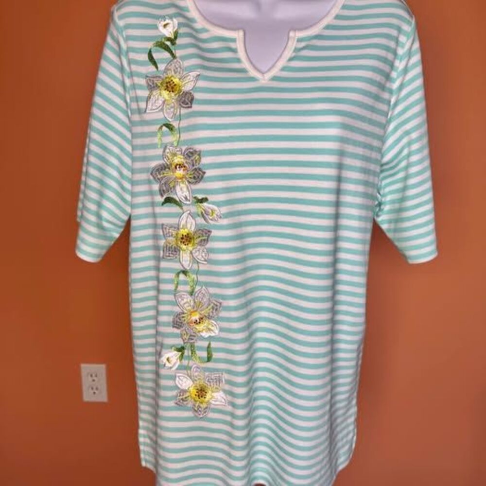 Quacker Factory L Striped T-Shirt with Floral Embroidery V-Neck NWT